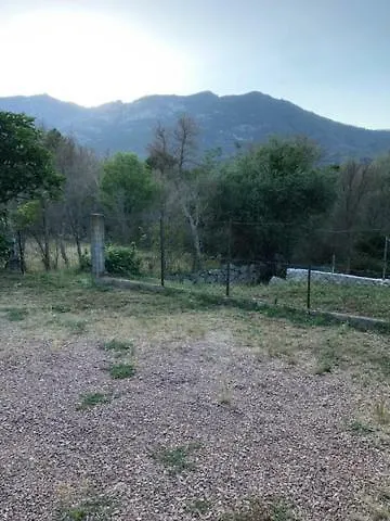 Appartement Lucie Paul Rez De Jardin A Mela